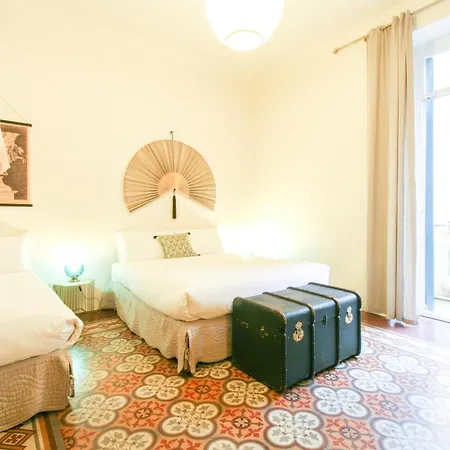 Le Flaneur Vintage Couette-café